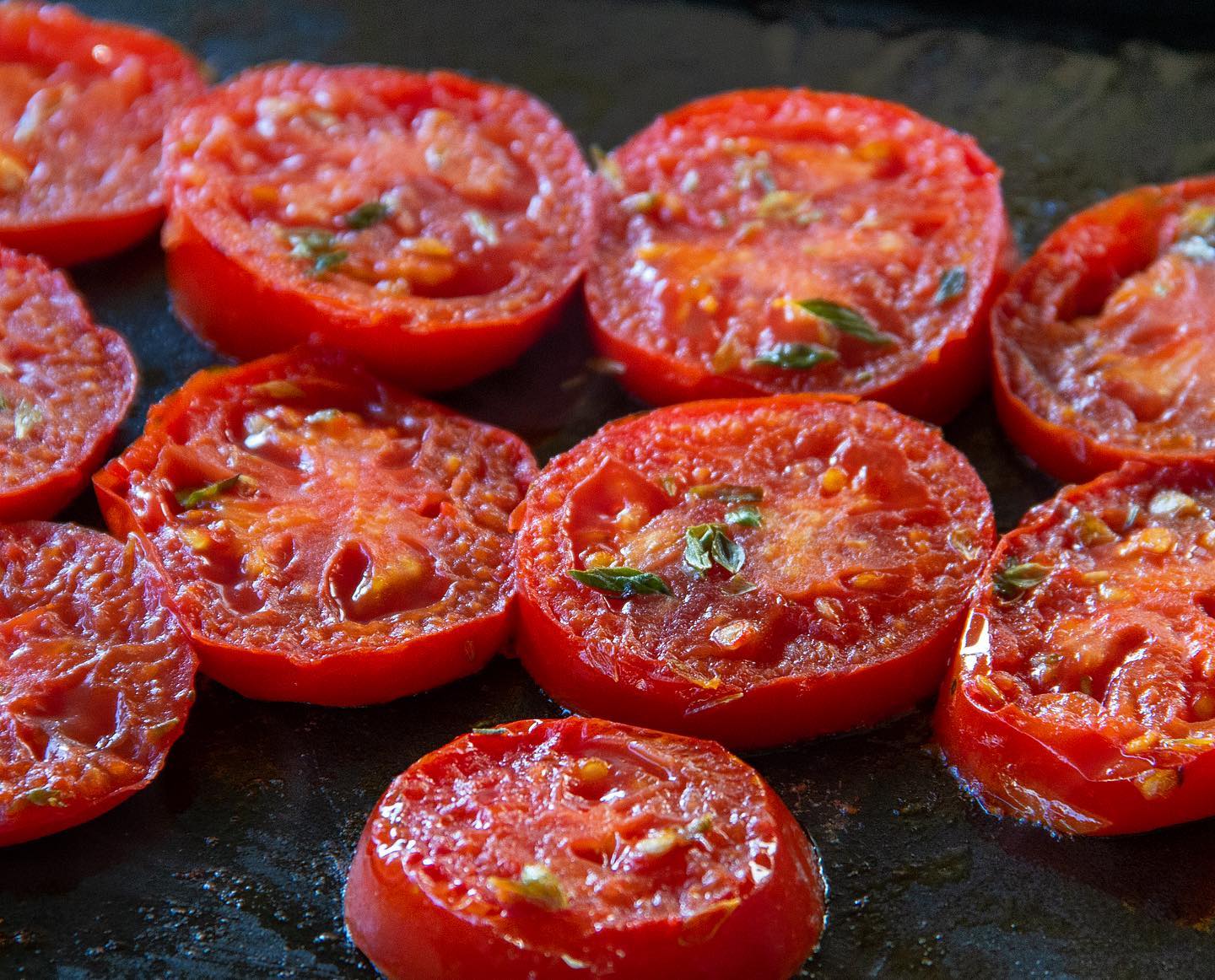 Tomates 🍅 🍅 dorées à la plancha #tomatesalaplancha #tomatesalaplancha🍅🍅🍅 #pomodorigrigliati #grilledtomatoes