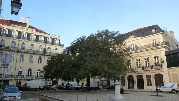 Largo da Academia das Belas Artes, Lisboa