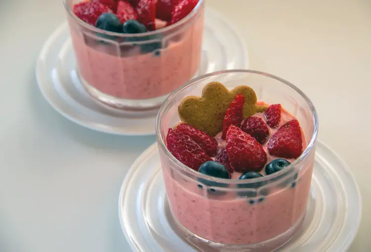 Coupes glacées express aux fraises