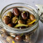 Bocal d’ Olives à l’huile d’olive et aux aromates