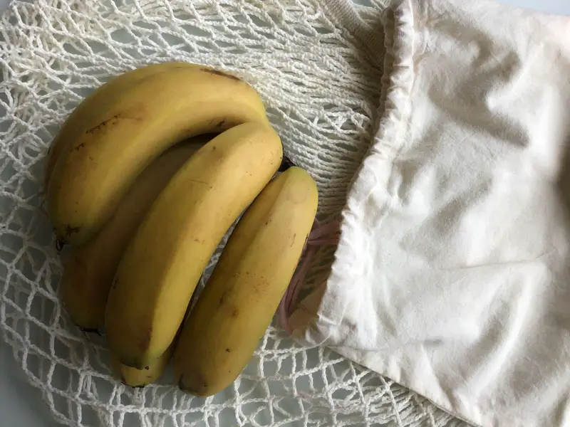 Bananes sur un filet