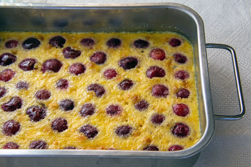 Clafoutis de cerises aux chocolat blanc