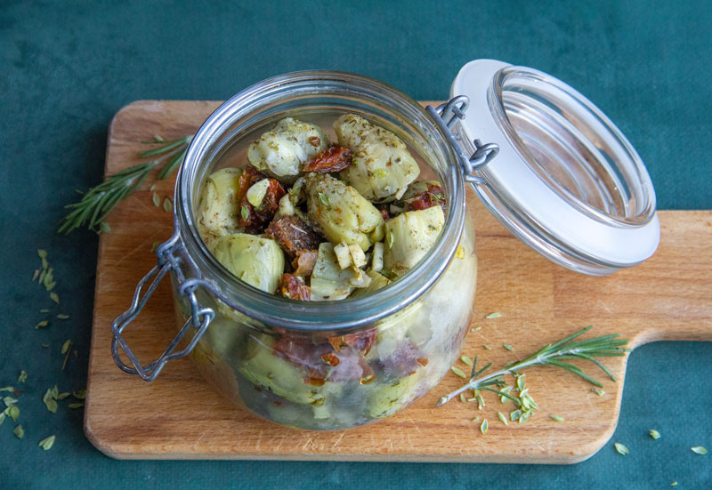 Petits cœurs d’artichauts aux aromates